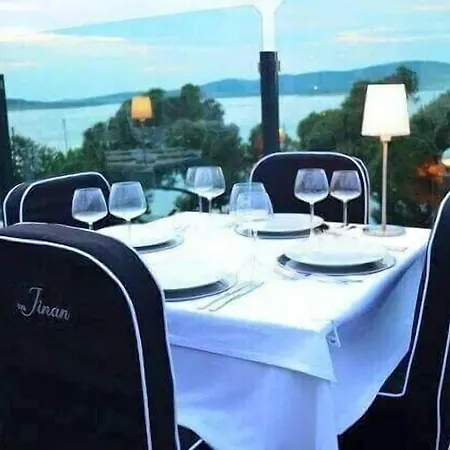 Jinan Berk فندق
