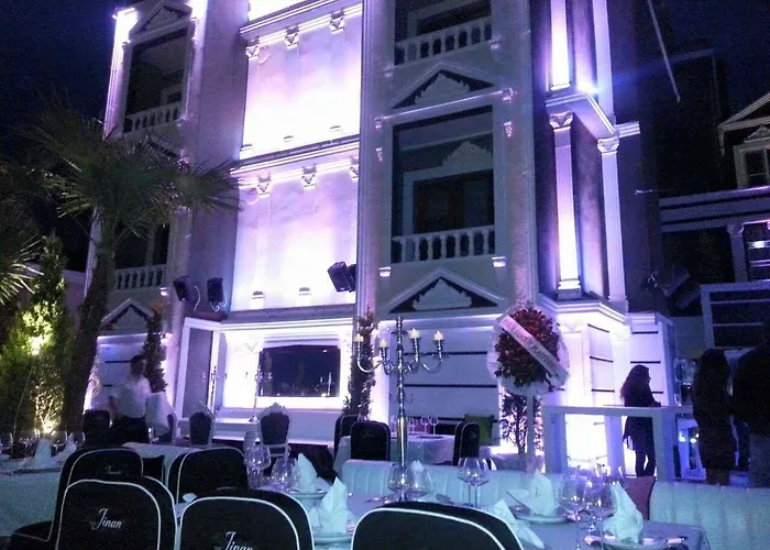 Jinan Berk Hotel Ayvalı